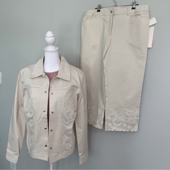 Womens Vintage Embroidered Pant Suit - Picture 1 of 8